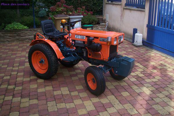 MICRO TRACTEUR KUBOTA B5100E à Pré-saint-gervais