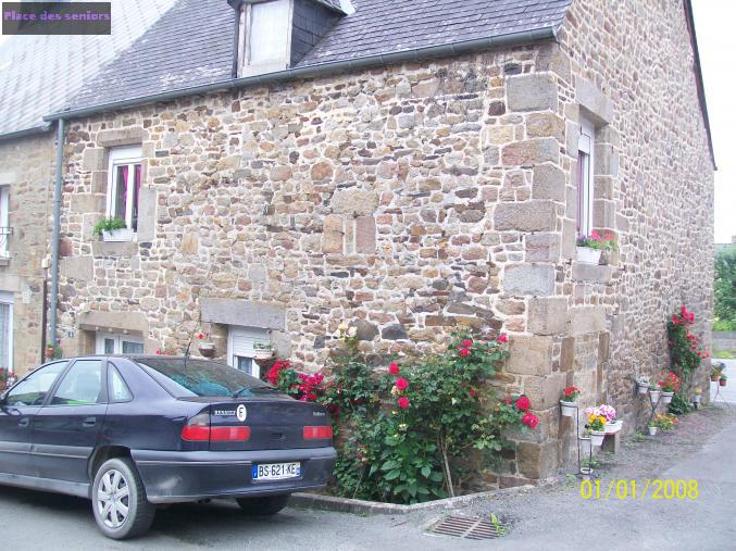 louer un jardin bien situé clôturé sur la côte de saint malo à Roz sur couesnon