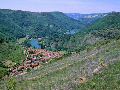 location-saisonniere-occitanie-aveyron-contact-camping-cascade-aveyron-com-com9102136374465677678.jpg